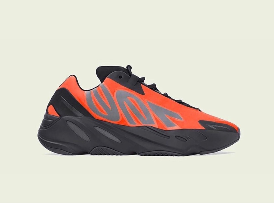 イージーブースト Yeezy Boost 700 MNVN